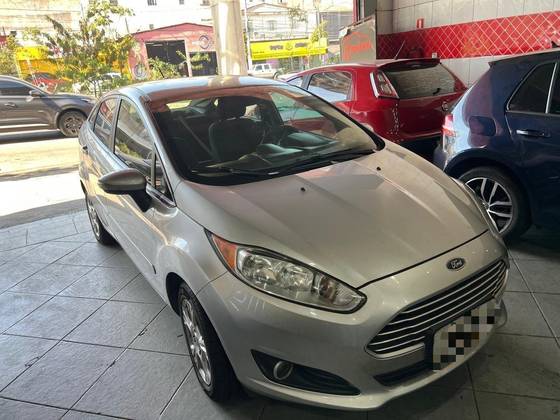 FORD FIESTA 1.6 SE SEDAN 16V FLEX 4P POWERSHIFT